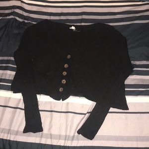 Black crop top:)